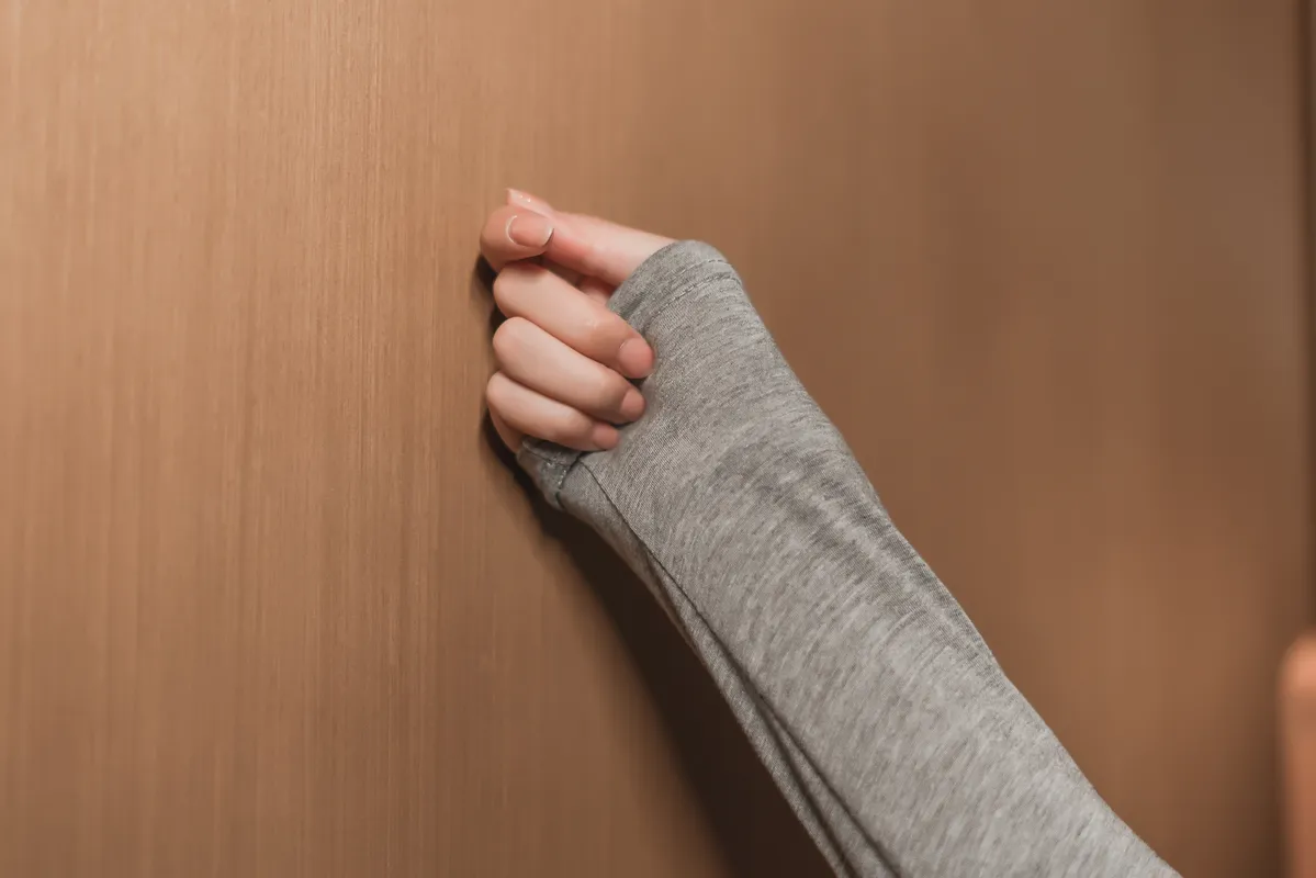 家庭教师 - Natsuko夏夏子